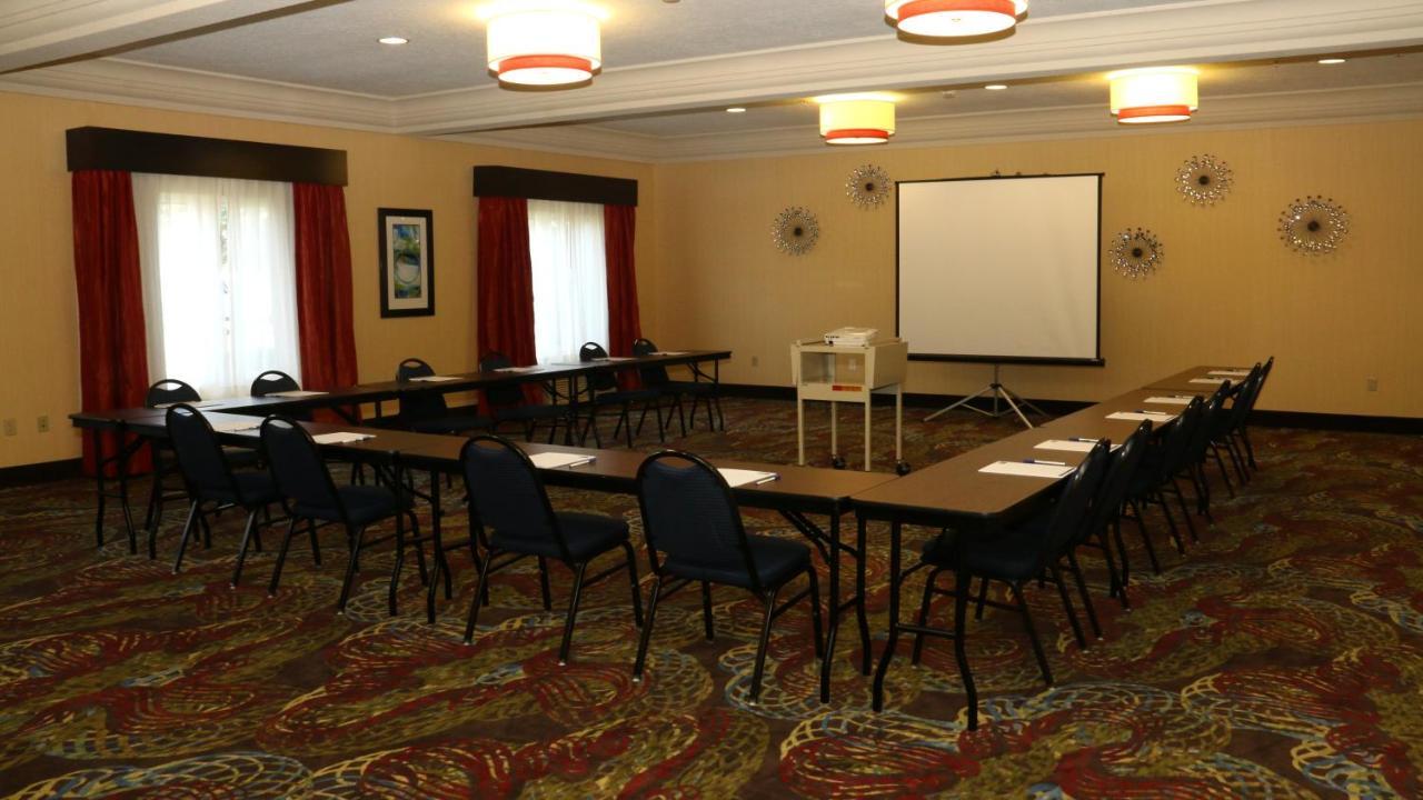 Holiday Inn Express Hotel & Suites Saginaw By Ihg Exteriér fotografie