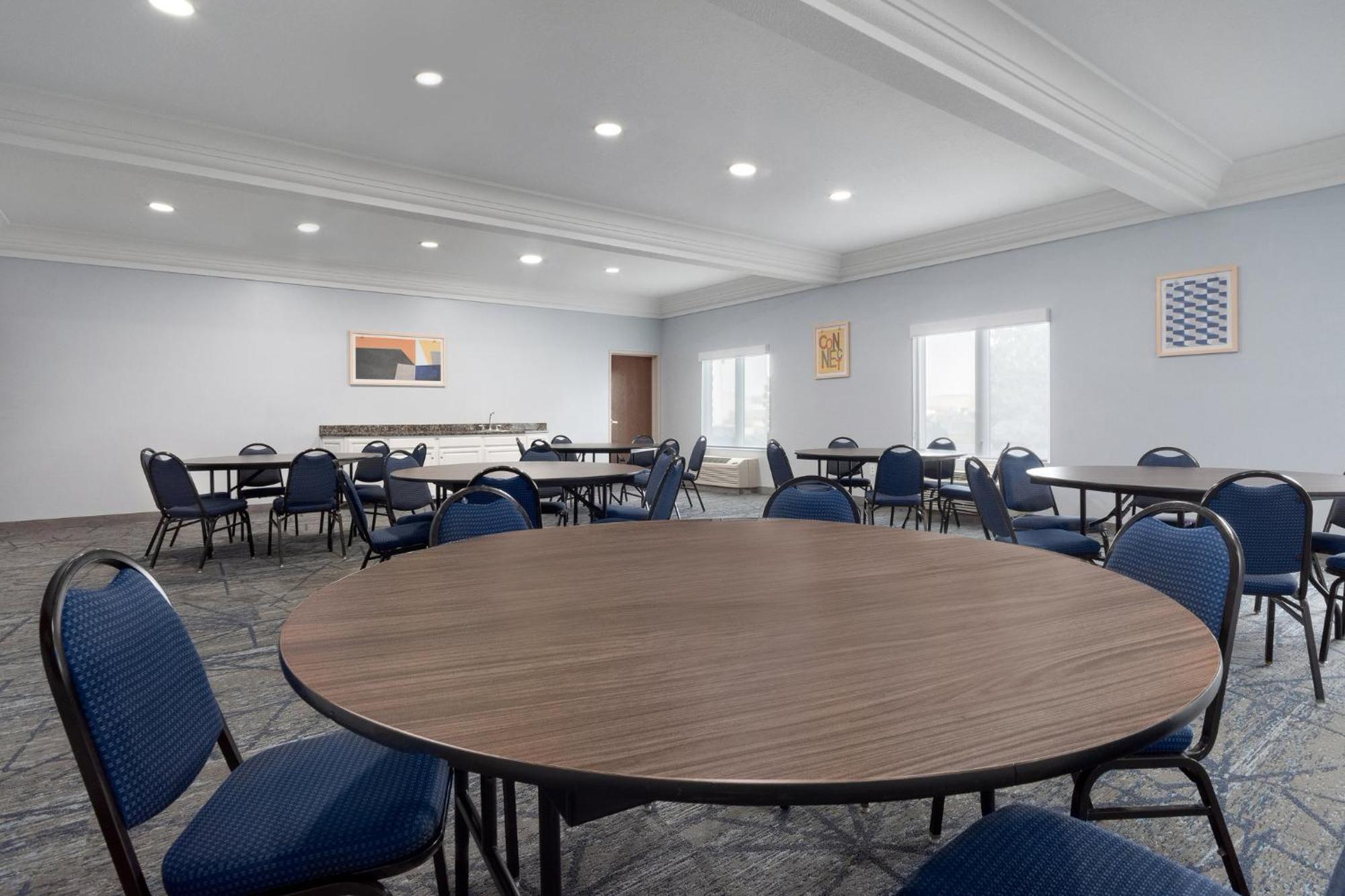 Holiday Inn Express Hotel & Suites Saginaw By Ihg Exteriér fotografie